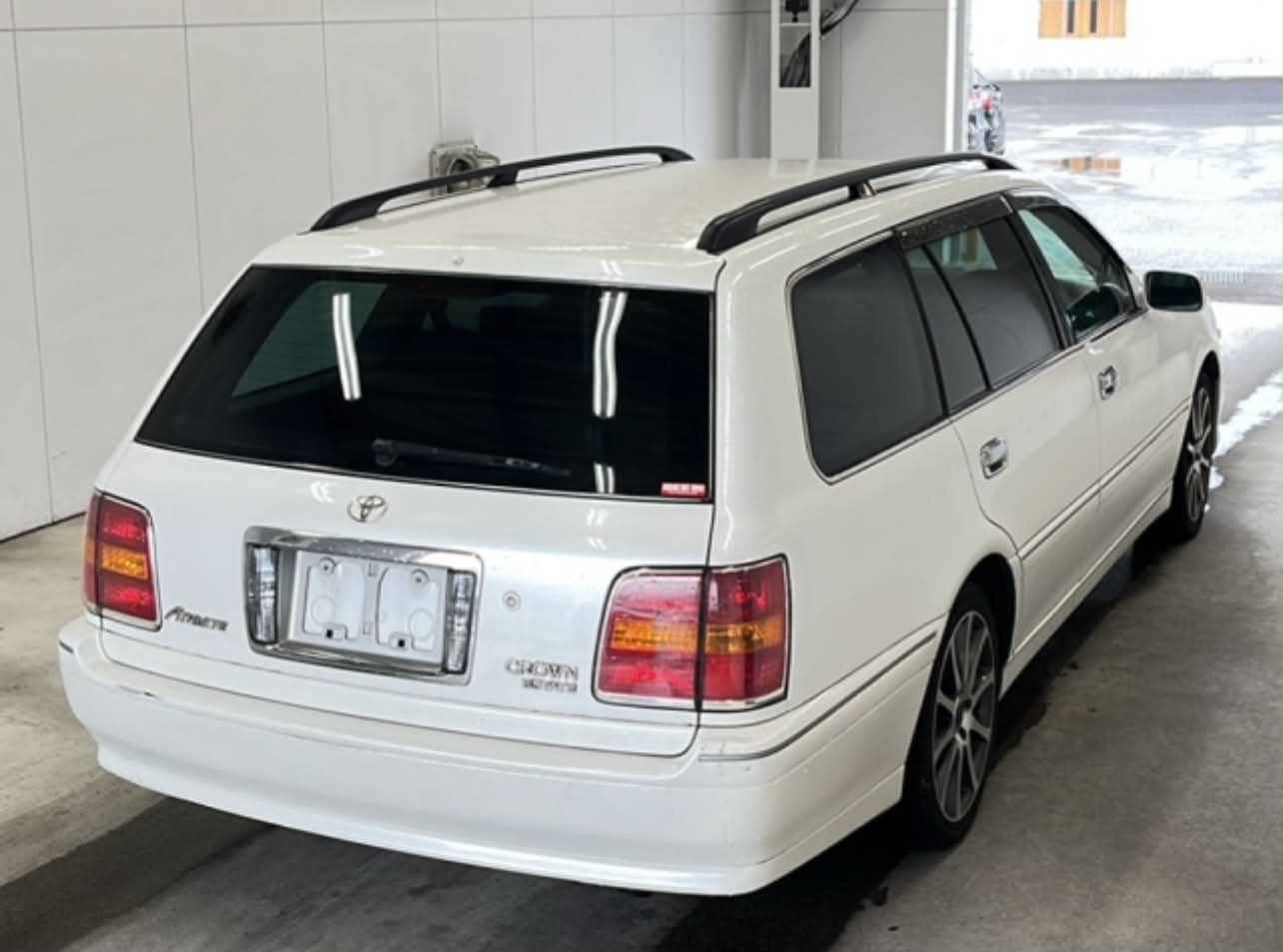 2000 Toyota Crown Estate